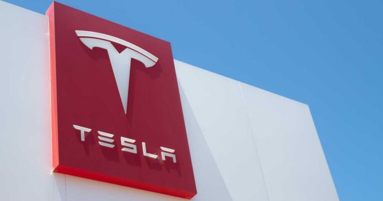 Beklendiği gibi olmadı: Tesla’nın finansal sonuçları açıklandı!
