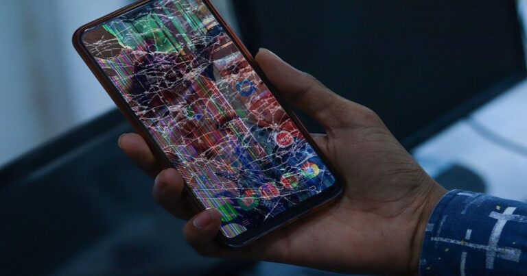 Hayali bile güzel: Telefonlarda ekran çizilmesi derdi bitiyor!