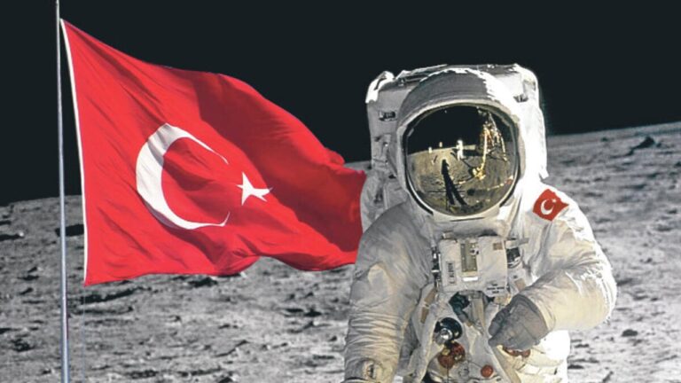 Cumhuriyetin 100. yılı uzayda kutlandı! İşte o anlar