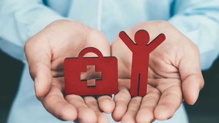 Türkiye’nin en kapsamlı sağlık sigortası platformu: TamamlayiciSaglik.com