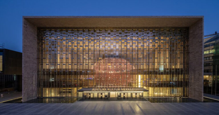 Türk Telekom Ventures Girişimcilik Merkezi, AKM’de açıldı