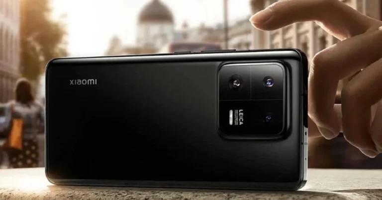 iPhone 15 Pro Max’ten yüzde 40 daha güçlü: Snapdragon 8 Gen 3’lü ilk telefon Xiaomi 14 tanıtıldı!