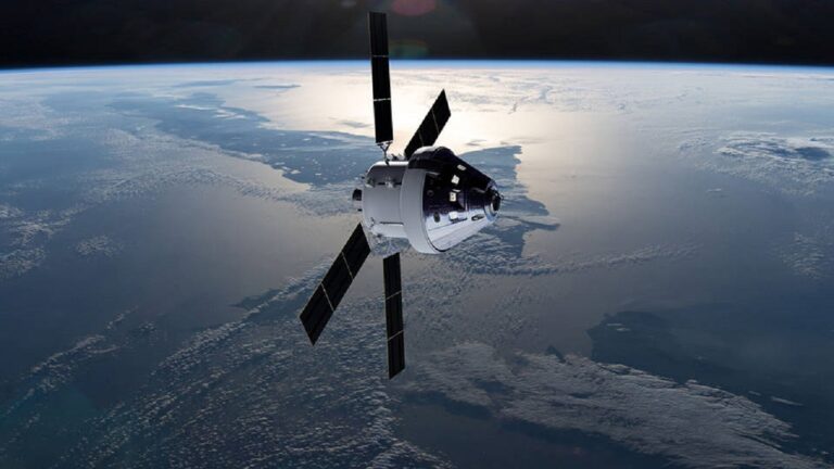 400 kilometre yukarıda olan uzay istasyonunu takip etmek artık çok kolay!