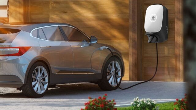 New station from Huawei that can charge vehicles 3 times faster!