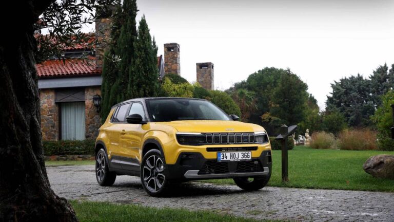 Fiyatıyla dikkat çeken elektrikli SUV Jeep Avenger Türkiye’de!