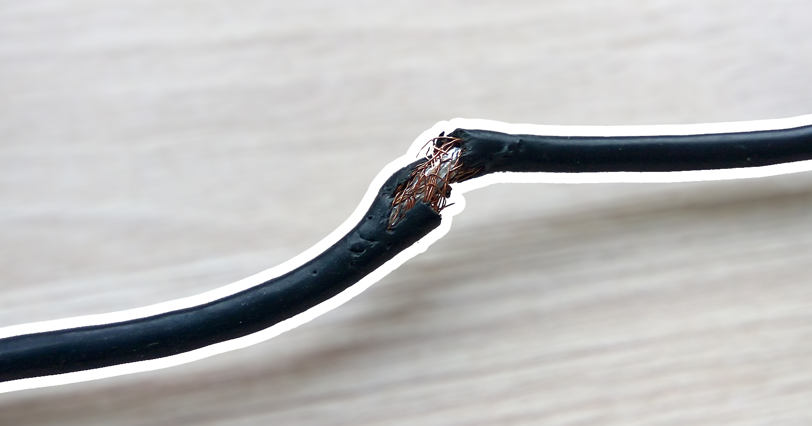 hasarlı kablo