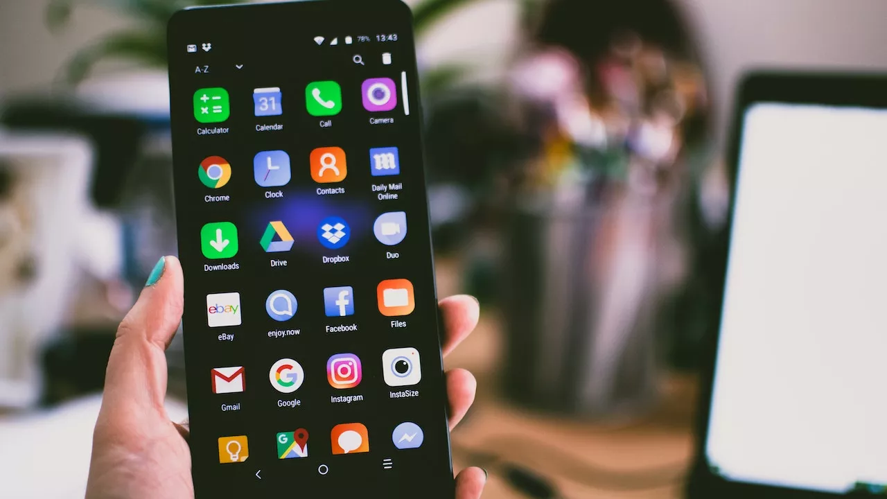 Good news for Android users!  Hiding apps is now possible