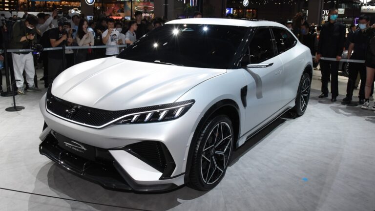 Tesla görmesin! BYD’nin bütçe dostu otomobili 3 günde rekor kırdı