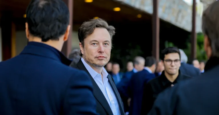 Elon Musk söyleyecek söz bulamadı! Mars’a gitme hedefi, bir hayalden mi ibaret?