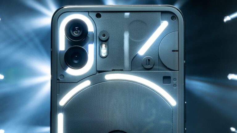 Şeffaf kasa değişiyor! Nothing Phone 2a tasarımı sızdı