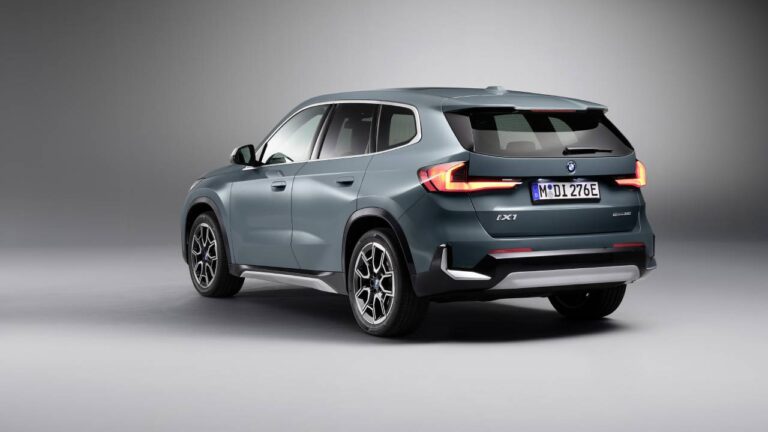 BMW’den tüm zamanların rekoru! Elektrikliler geliyor