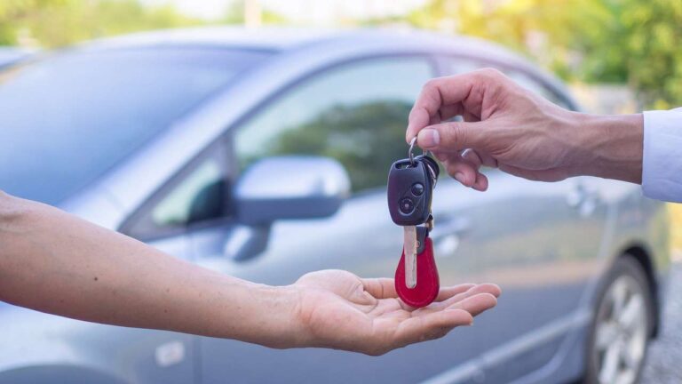 Kapış kapış gidiyor! Otomobil satışlarında görülmemiş rekor