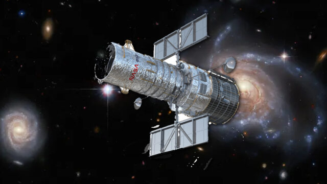 Hubble, üst üste binen dört spiral galaksiyi fotoğrafladı