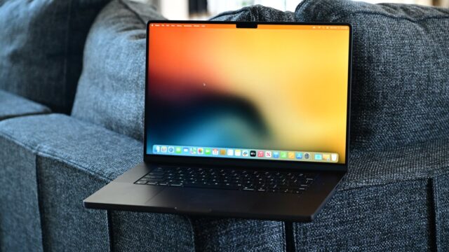 Apple, MacBook Pro için kararını verdi! Bir yıl daha bekleyin