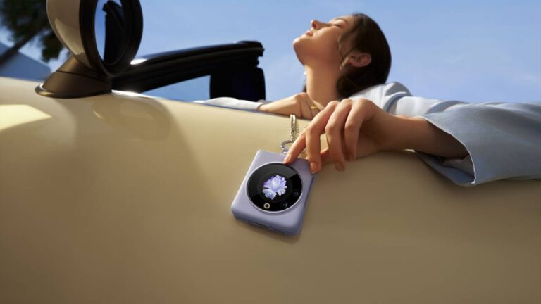 TECNO PHANTOM V Flip 5G Türkiye’de satışa çıktı!