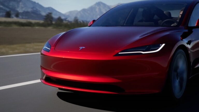 Tesla’nın uygun fiyatlı yeni modeli için nefesler tutuldu!