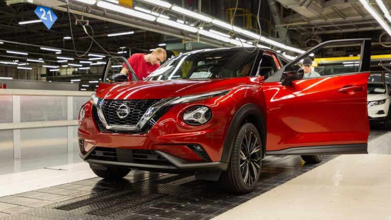 Nissan’a soğuk duş! Bir gecede rekor para kaybetti