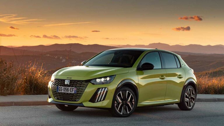 2024 Peugeot 208 Türkiye’de satışa çıktı! Elektriklisi de geldi