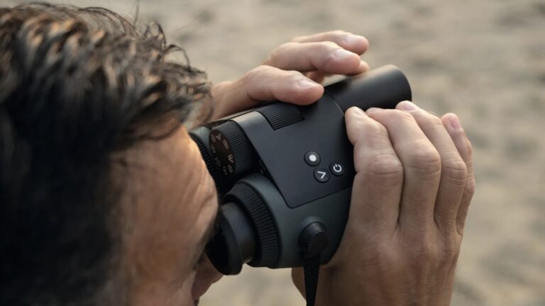 Swarovski’nin akıllı dürbünü AX Visio satışa çıktı: 9 bin kuş çeşidini tanıyor