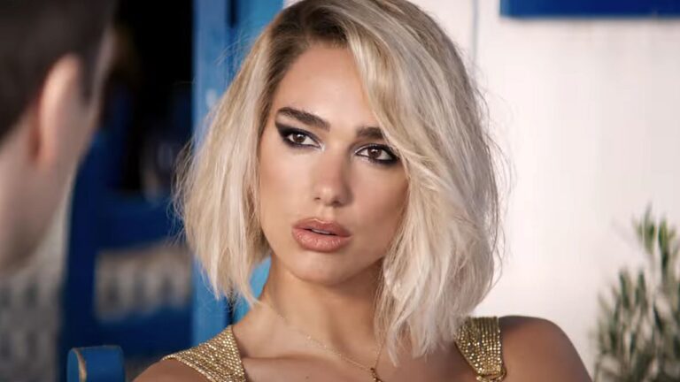 Apple’ın sinema hayali kısa sürdü! Rekor para kaybetti