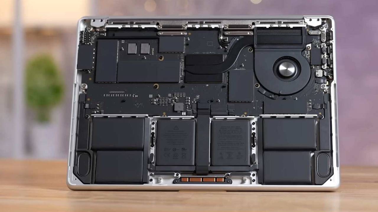 Apple M3 MacBook Air performance warm-up