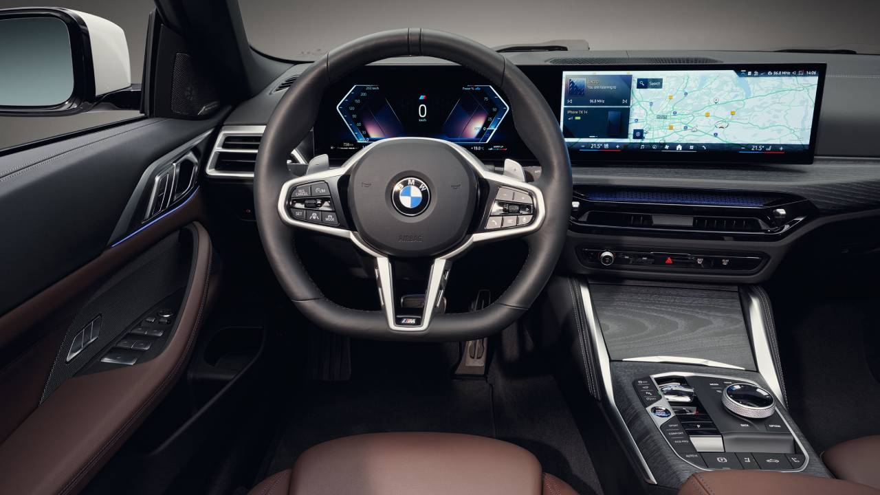 BMW 4 Coupe Convertible features price