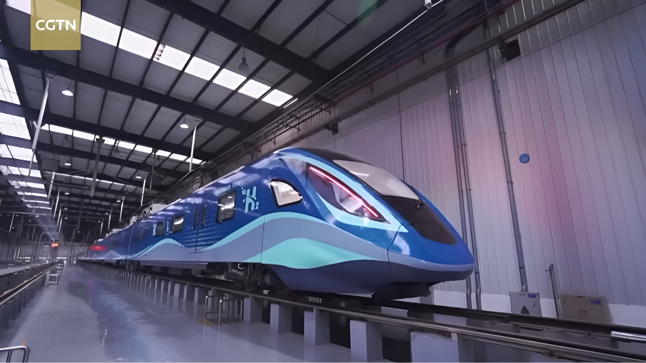 Çin, ilk hidrojen ile çalışan trenin testini başarıyla tamamladı