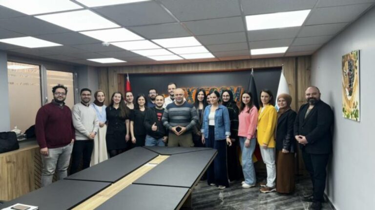 Co-Founder Academy kurum içi eğitimlere başladı!