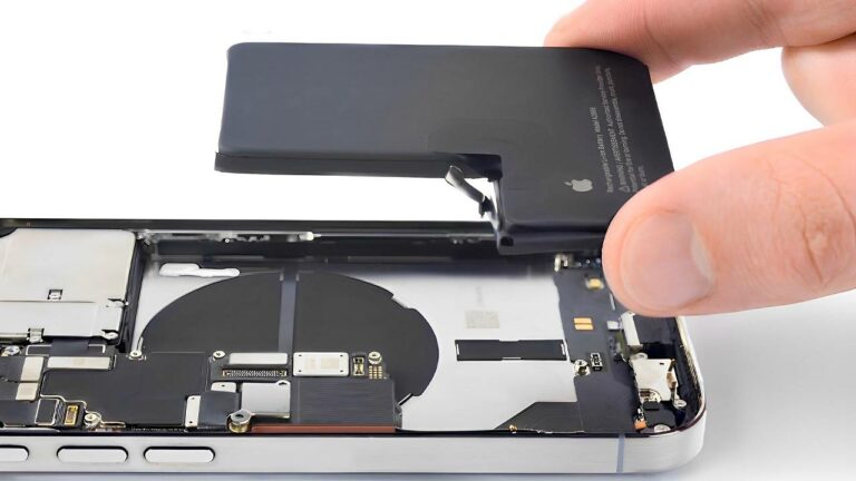iPhone 15 pil değişimi fiyatı