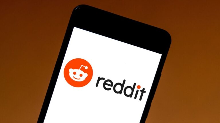 Film yapımcıları Reddit’e savaş açtı!