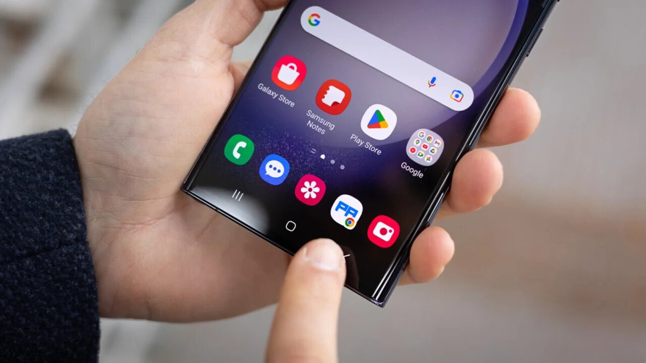Samsung Galaxy A72, Android 14 güncellemesi aldı