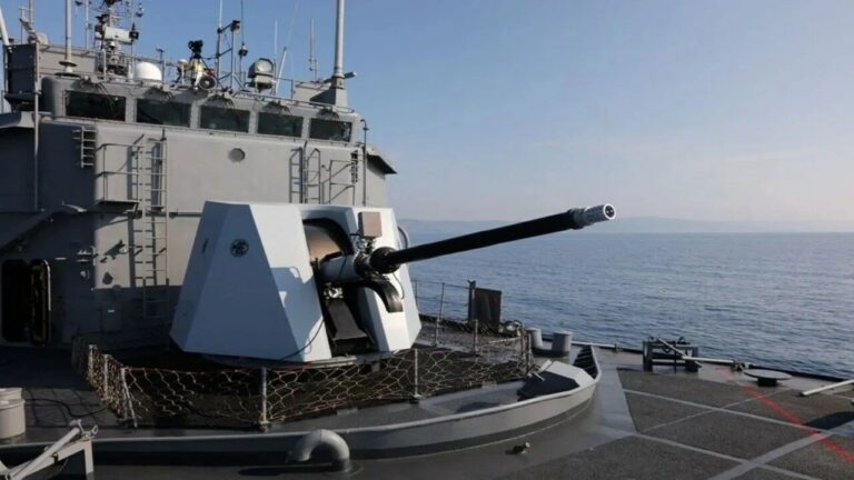 İlk milli deniz topu sahaya iniyor!