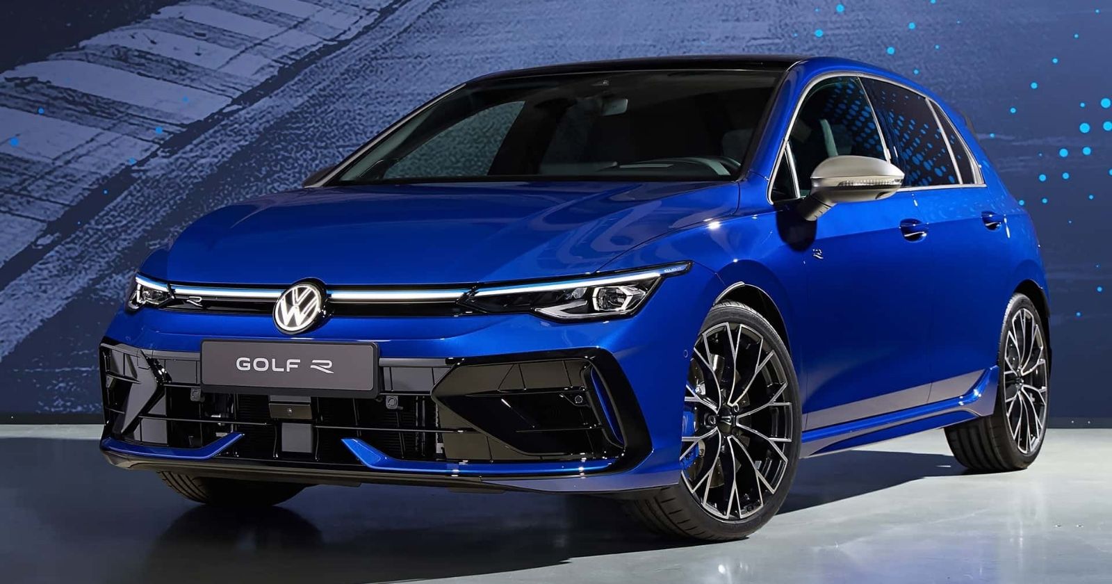 Makyajlanan yeni Golf R resmen tanıtıldı! İşte özellikleri ve fiyatı