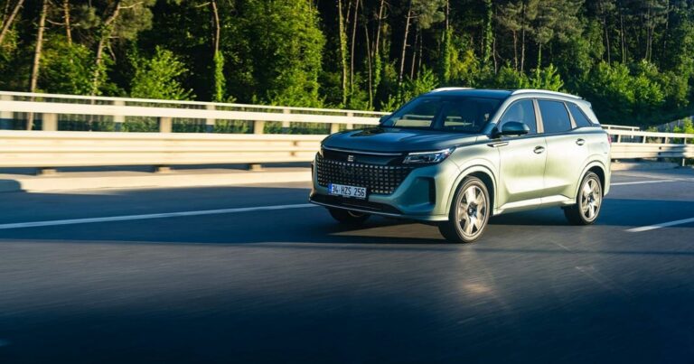 Türkiye’de daha ucuzu yok! DFSK E5 satışa sunuldu!