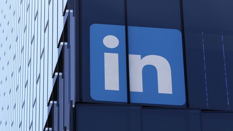 İngiltere’nin uyardığı LinkedIn’den geri adım! İşte sebebi