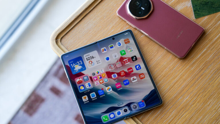 Honor Magic V3’ün yapay zekası Google’dan sorulacak!