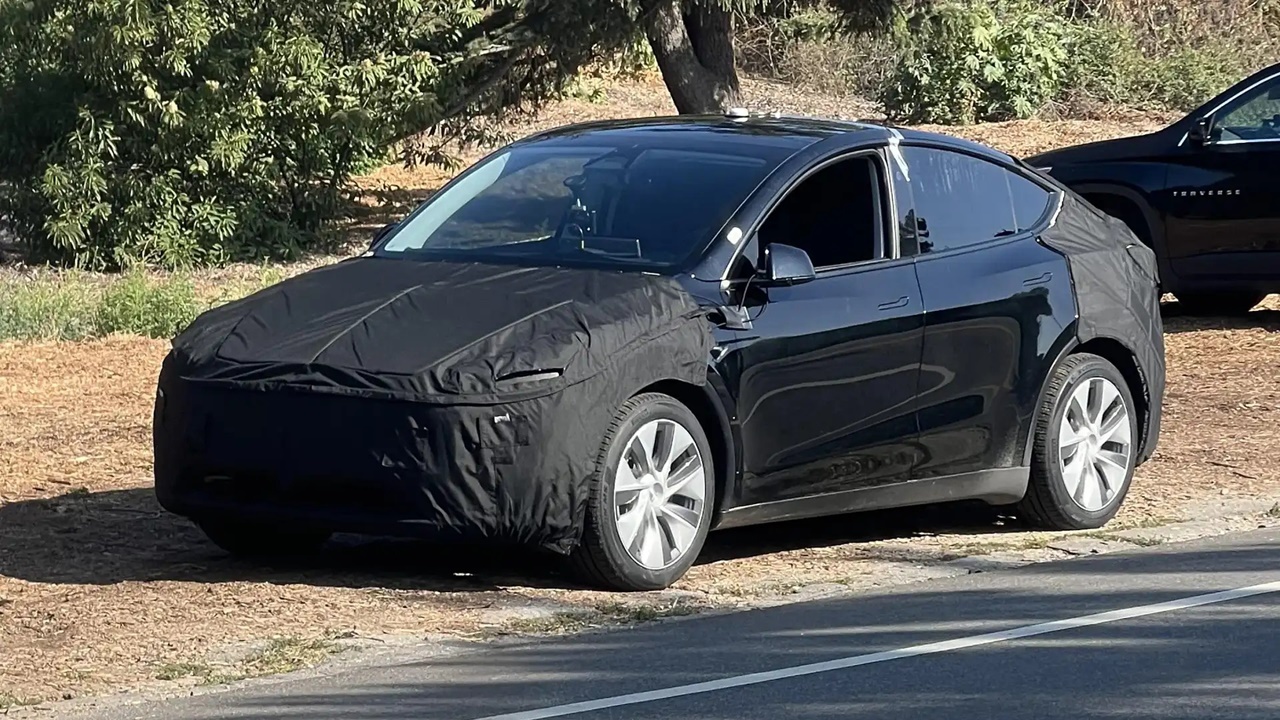 tesla-elektrikli-otomobil-pazarindaki-hakimiyetini-resmen-kaybetti-3