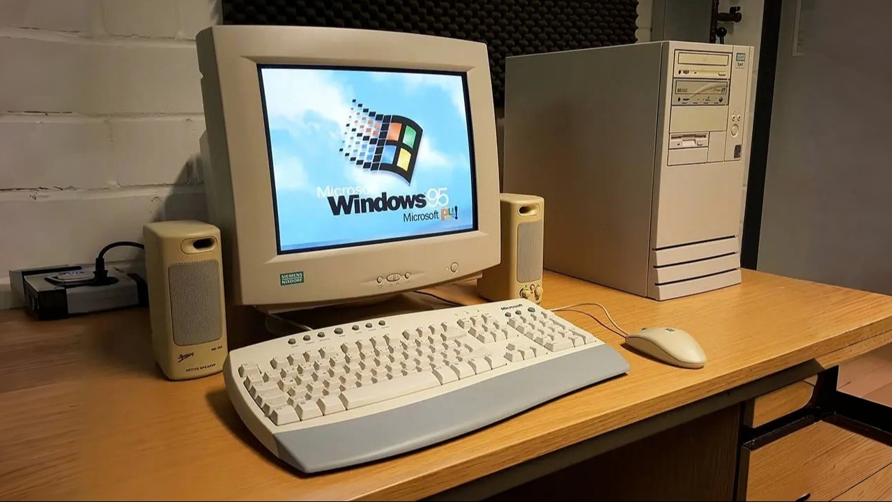 windows-95-abd-sirket-mavi-ekran-krizi