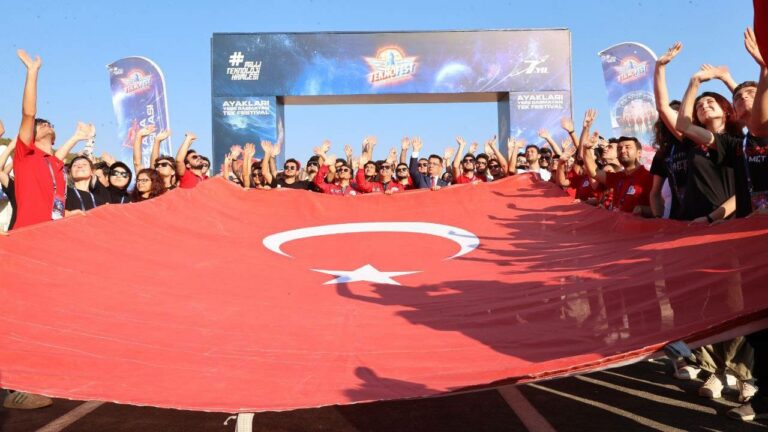 TEKNOFEST’te insansız traktörler yarıştı!