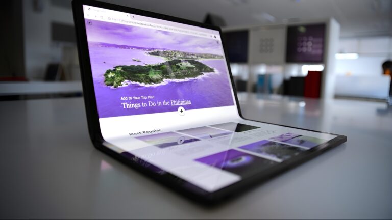 Üretim gecikti! Katlanabilir MacBook ne zaman geliyor?