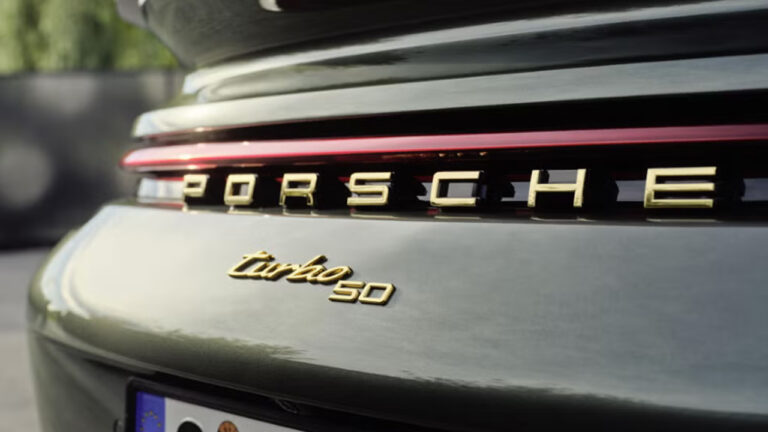 Porsche satışları düşüyor