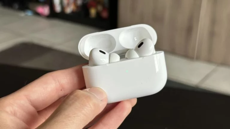 Apple sınırları zorluyor: AirPods kalp hastalıklarını tespit edebilecek