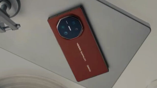 Huawei Mate XT tasarım