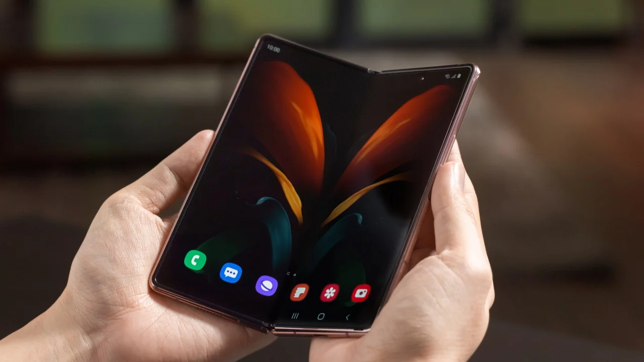 Samsung, Galaxy Z Fold 2'nin yazılım desteğini kesti