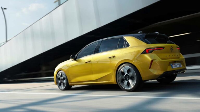 Opel Astra ve Astra Elektrik fiyat listesi!