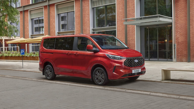 Ford Tourneo Custom fiyat listesi!