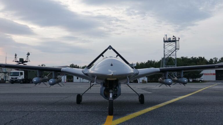 Bir ülke daha Bayraktar TB2 almaya karar verdi!