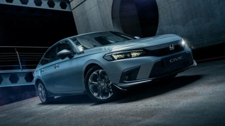 Honda Civic fiyat listesi 2025!