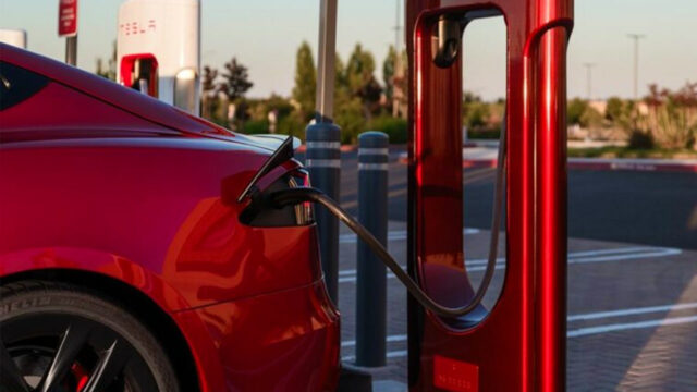 Tesla Model Y için ücretsiz şarj imkanı!