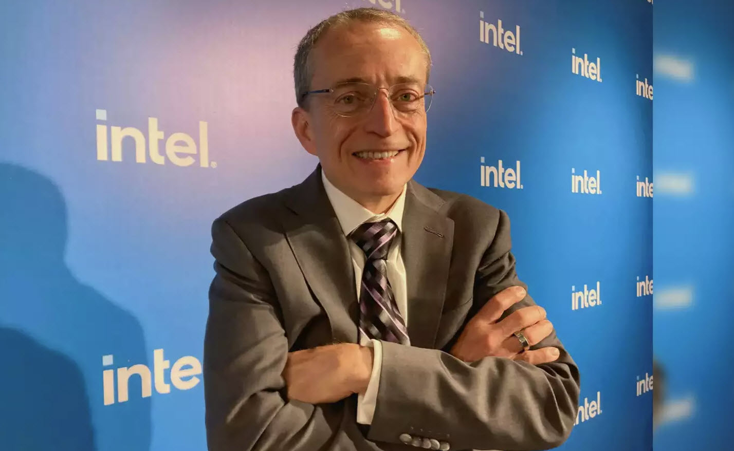 Intel’de deprem! CEO Pat Gelsinger görevinden ayrıldı!